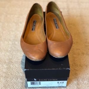 Ralph Lauren tan flats!